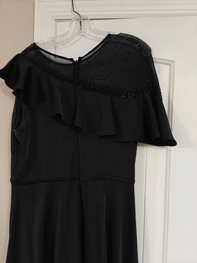 Mac Duggal Black One-Shoulder Ruffle Evening Gown
